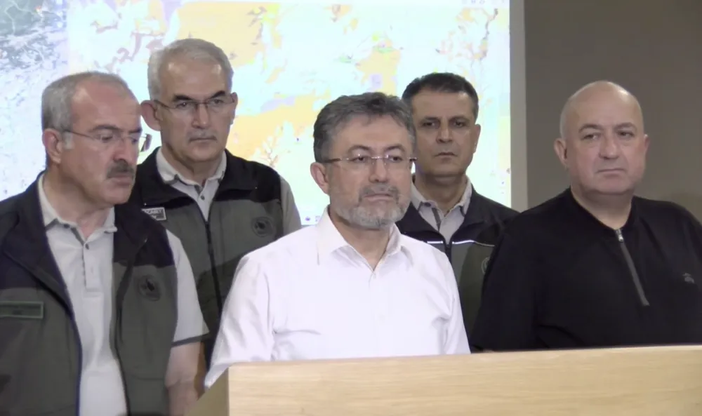 BAKAN YUMAKLI’DAN ÇANAKKALE’DEKİ YANGINLARA İLİŞKİN AÇIKLAMA