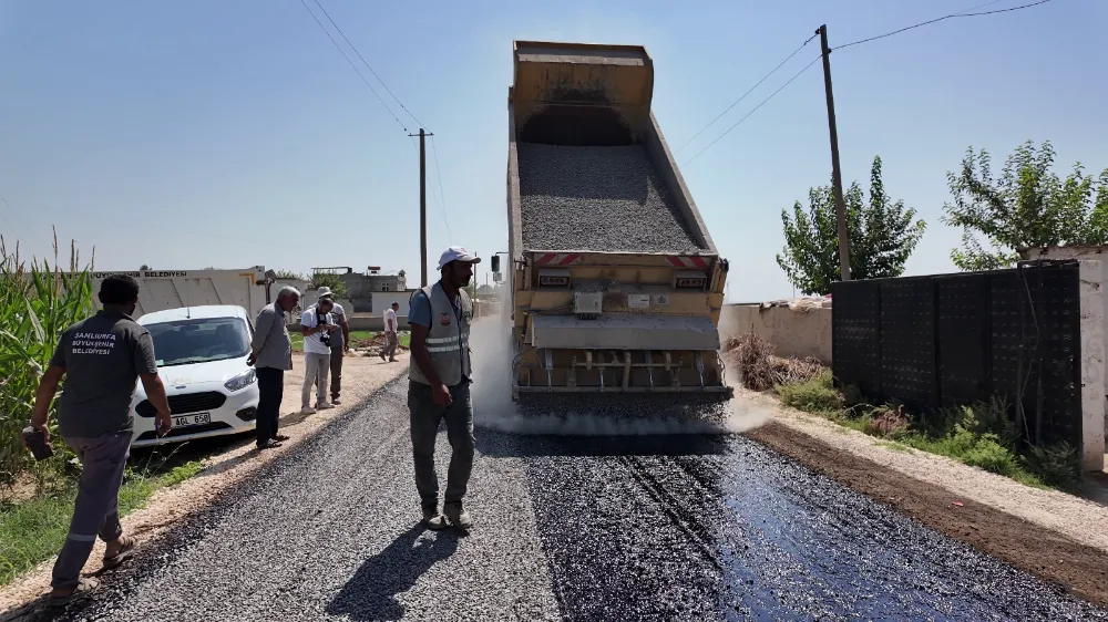SURUÇ’TA 7 KİLOMETRELİK YOL SATHİ ASFALTLA YENİLENDİ