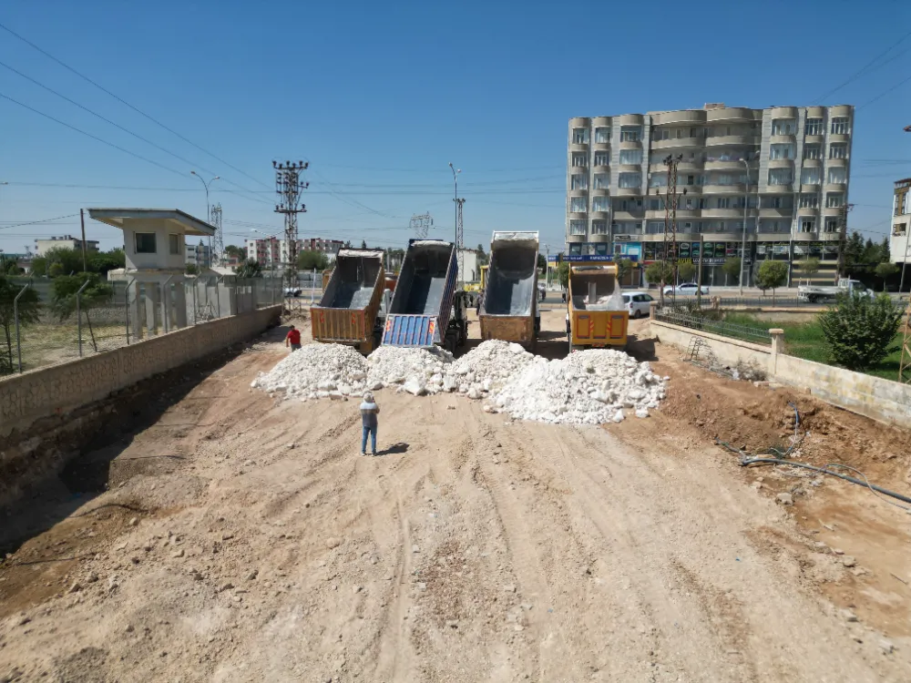 BÜYÜKŞEHİR, AKÇAKALE’DE ULAŞIMI GÜÇLENDİRİYOR