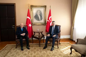 BAKAN ÇİFTÇİ’DEN MHP LİDER BAHÇELİ’YE NEZAKET ZİYARETİ