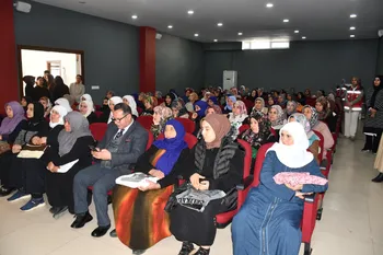 Siverek’te “Güçlü Kadın, Güçlü Toplum” Sempozyumu Düzenlendi