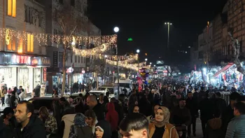 ŞEHRİN KALBİ DİVANYOLU DAHA IŞILTILI HALE GELDİ