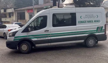 KONTROLDEN ÇIKARAK TAKLA ATAN ARACIN GENÇ SÜRÜCÜSÜ HAYATINI KAYBETTİ