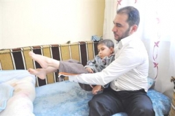 Kanserli Çocuğunun İlaçlarını 6 Aydır Yurtdışından Getirtemedi