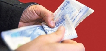 Küçük Çocukların Büyük Hırsızlığı