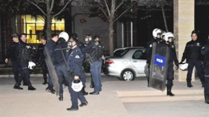 Üniversitede Ulaşım Protestosu Gerginliği; 3 Gözaltı