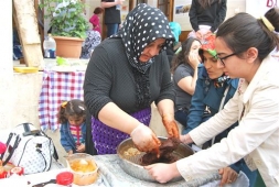 Şanlıurfa`da Çiğ Köfte Yarışması