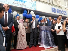 BEKO YILIN ANNESİ  (video)