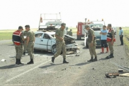 Siverek`te Trafik Kazası: 1 Ölü, 1 Yaralı