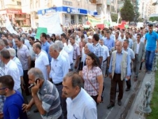 Şanlıurfa`da "Barış Sürecine Bir Adımda Sen At" Eylemi