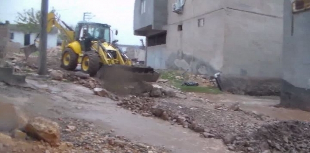 EYYÜBİYE BELEDİYESİ YOL YAPIM ÇALIŞMALARINA DEVAM EDİYOR