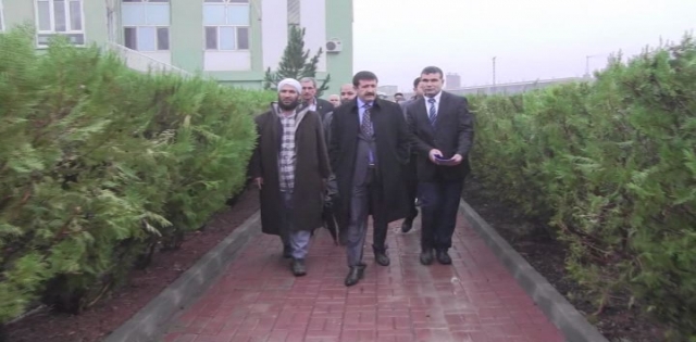 EKİNCİ; CAMİLERİMİZİ VE DİNİ MEKÂNLARI ÖNEMSİYORUZ