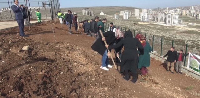 KARAKÖPRÜ?DE AĞAÇLANDIRMA KAMPANYASI SÜRÜYOR