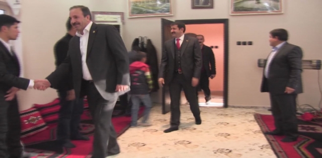 EKİNCİ MUHTARLARLA BİR ARAYA GELMEYE DEVAM EDİYOR 