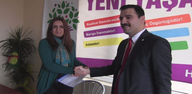 HDPDE BAŞVURULAR DEVAM EDİYOR