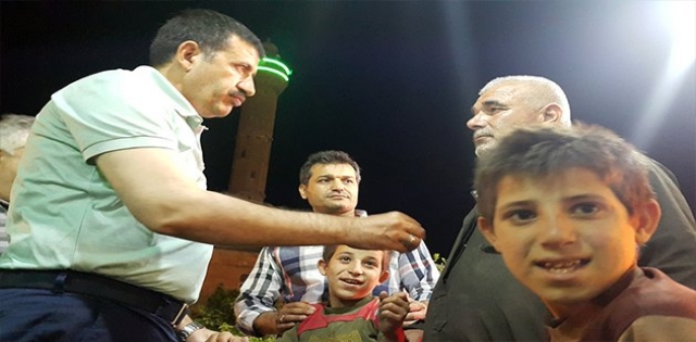Engelli Kardeşlere Ekinci Sahip Çıktı