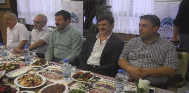 EKİNCİ, BASIN MENSUPLARIYLA İFTARDA BULUŞTU