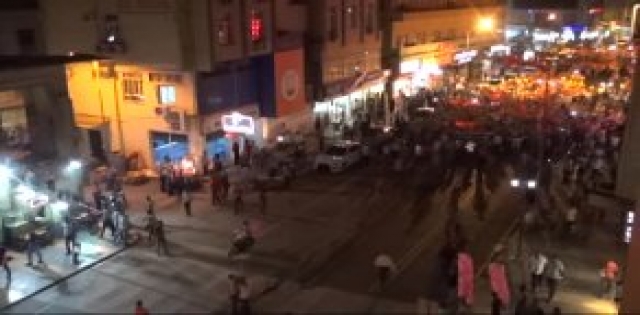 Şanlıurfa`da Şehitler İçin Yürüyüş
