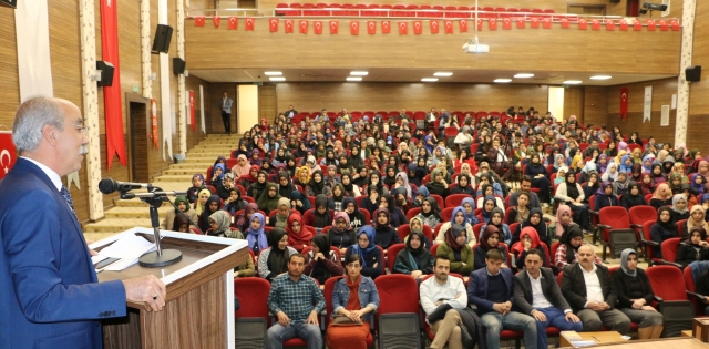 BİLGİ YARIŞMASINDA FİNALE KALAN OKULLAR BELLİ OLDU