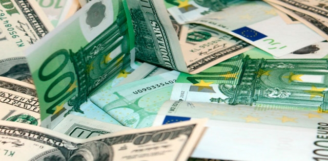Küresel gelişmelerle dolar 4.10 lirada 
