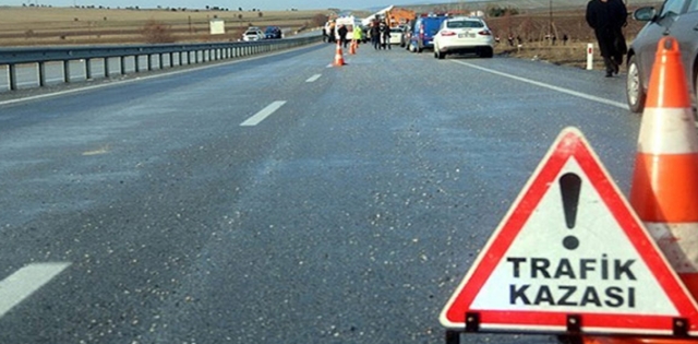Şanlıurfa`nın Karaköprü ilçesindeki trafik kazasında 5 kişi yaralandı.