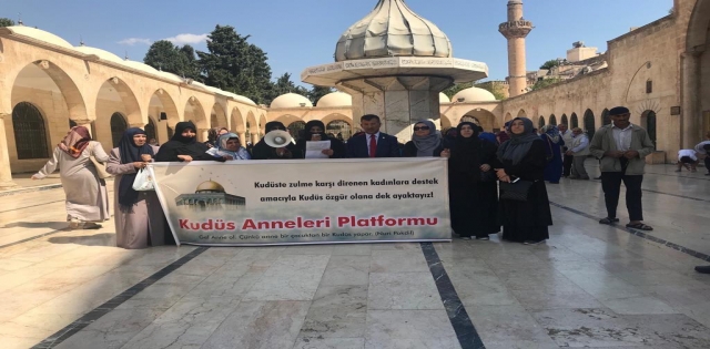 Cevheri Kudüs Annelerine destek verdi