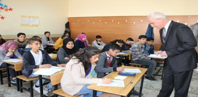 BÜYÜKŞEHİRDEN ÖĞRENCİLERE DENEME SINAVI