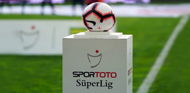 Süper Lig`de zirve karıştı! İşte puan durumu...