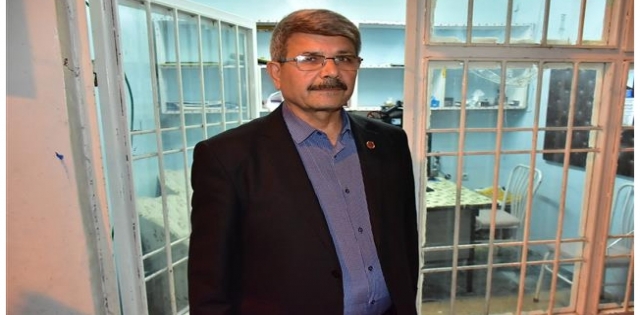 Gaziantep`te polis bıçakla yaralandı