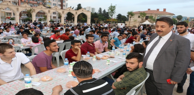 RAMAZAN ŞANLIURFA`DA BİR BAŞKA GÜZEL YAŞANIYOR