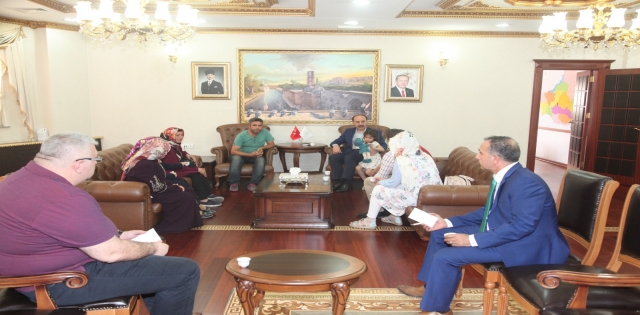 Vali Erin Haftasonunu Vatandaşa Ayırdı