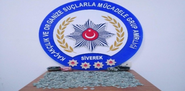Şanlıurfa`da 4 bin 203 adet gümüş sikke ele geçirildi