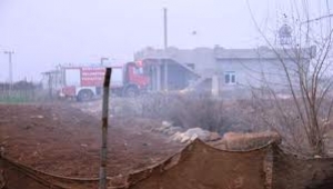 KAVGALI AİLELER AYNI KÖYÜ YİNE ATEŞE VERDİ