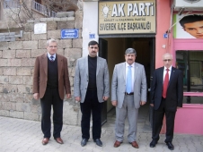 Güneş ilçe gezilerini sürdürüyor